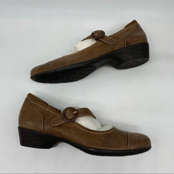 Softwalk orthotics chatsworth maryjane in Sage size 7.5N
Narrow width - Picture 5 of 7